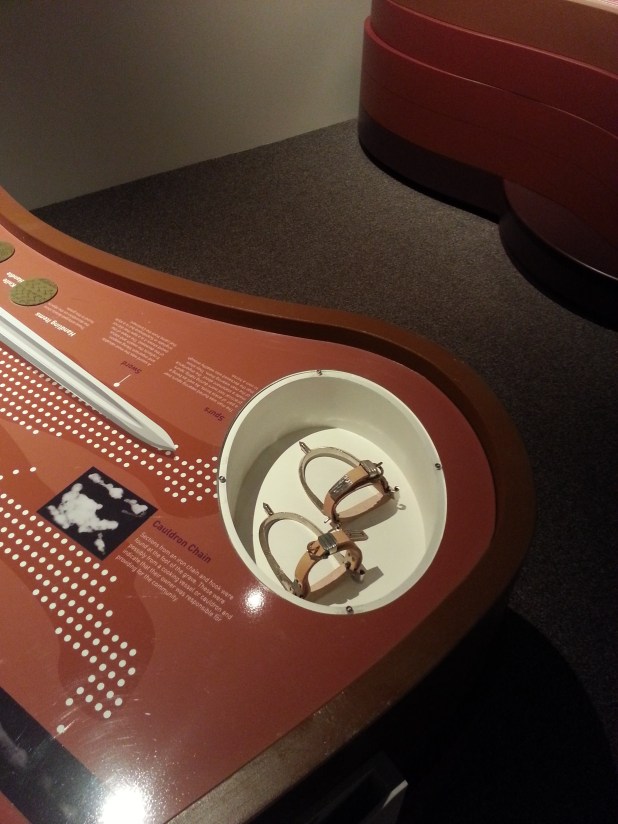 The spurs in the Grave 5 plinth